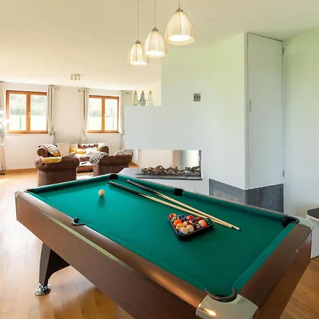 Holiday With Indoor Swimming Pool Semesterbostad Welkenraedt