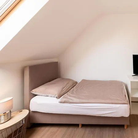 Vakantiehuis Holiday With Indoor Swimming Pool
