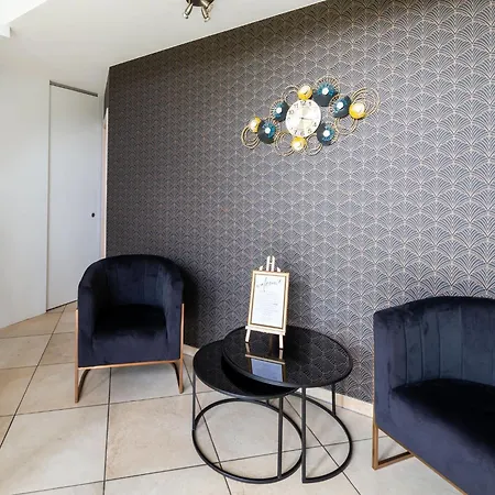 Holiday With Indoor Swimming Pool Semesterbostad Welkenraedt
